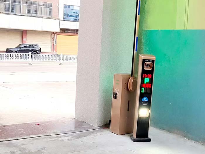地下停車場車牌識(shí)別系統(tǒng)